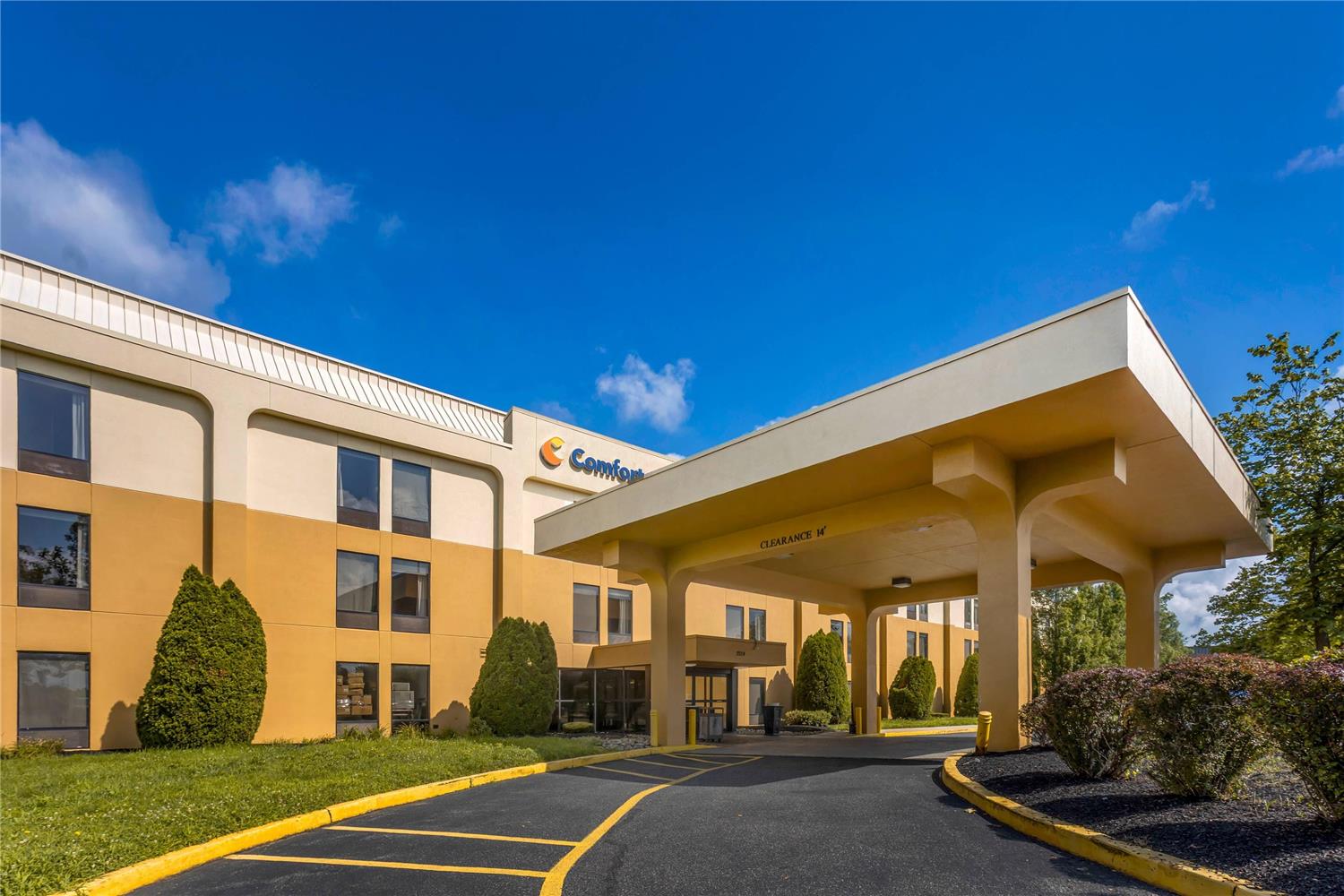 Comfort Inn and Suites Mt. Holly Westampton 13/14