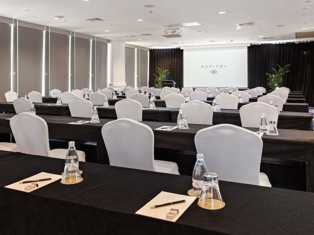 Sofitel Gold Coast Broadbeach 58/66