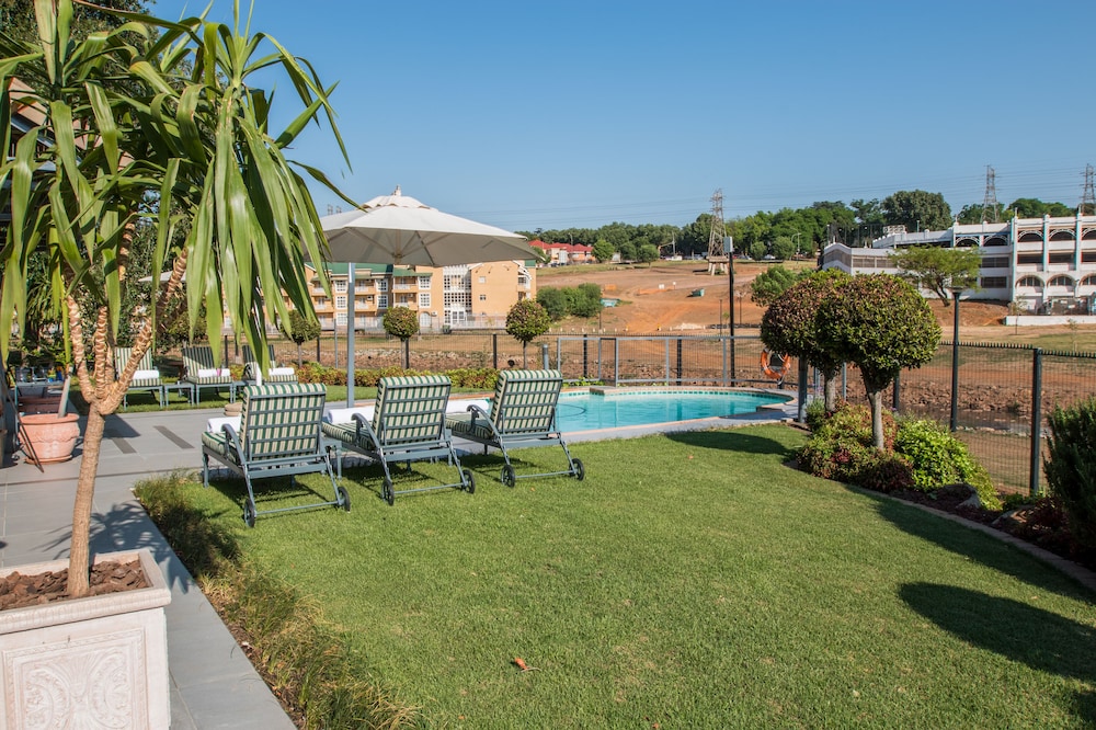 City Lodge Hotel Eastgate 33/37