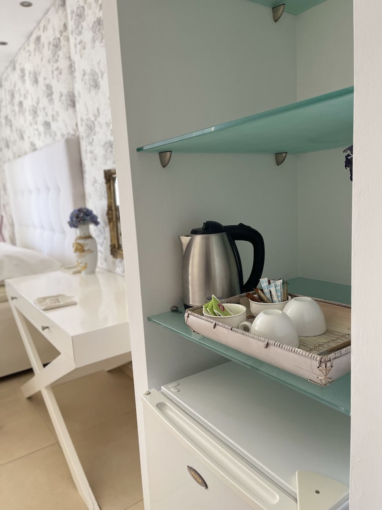 Mare Monte Boutique Hotel 47/50