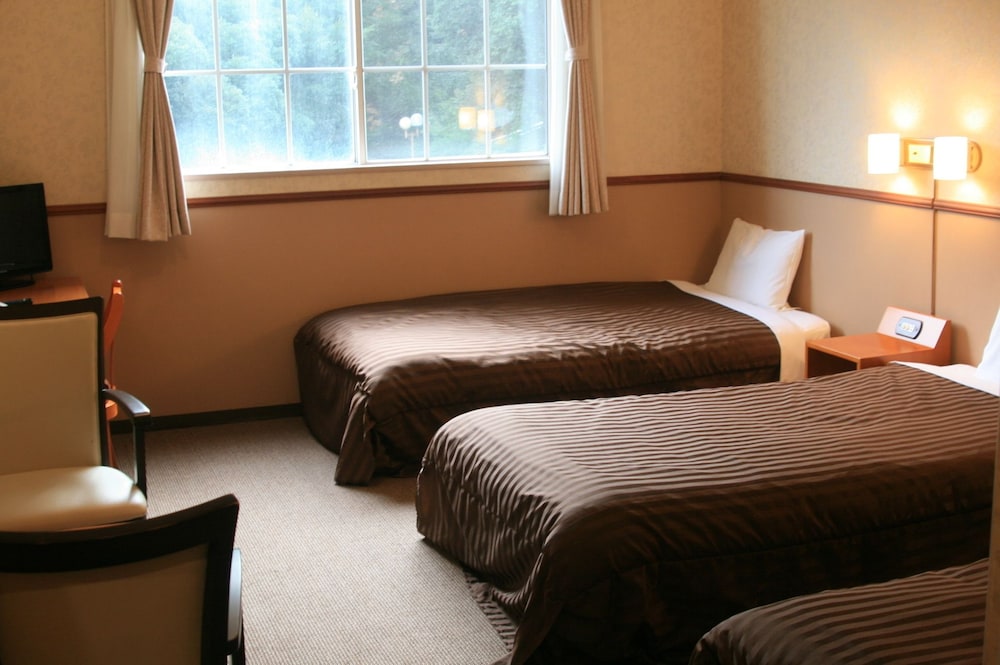ROOM, TRIPLE