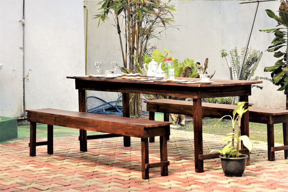 Dinsara Pearl Villa 8/50