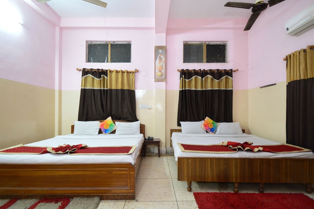 Hotel Jai Maa Palace 44/48