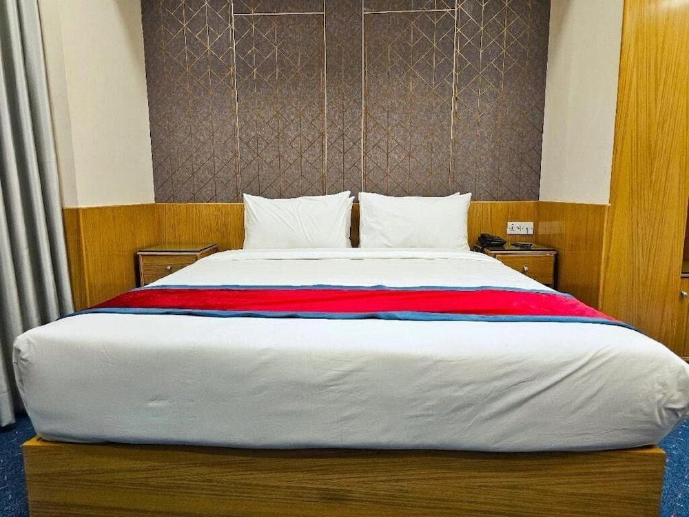 Hotel Safa Residency 37/52