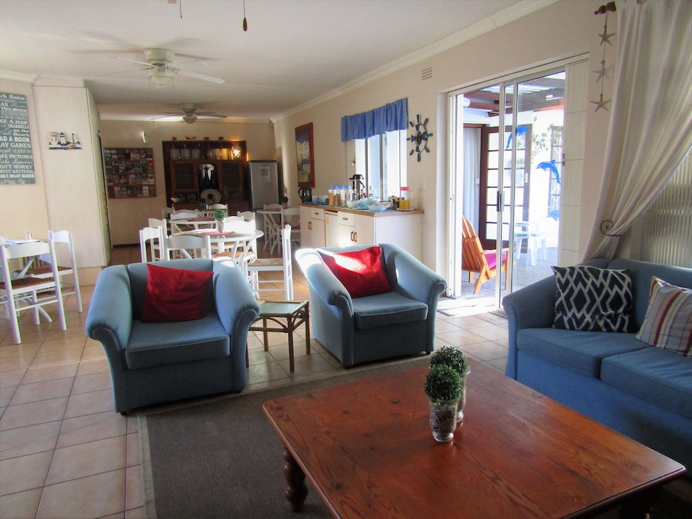 Blouberg Dolphin Inn 40/72