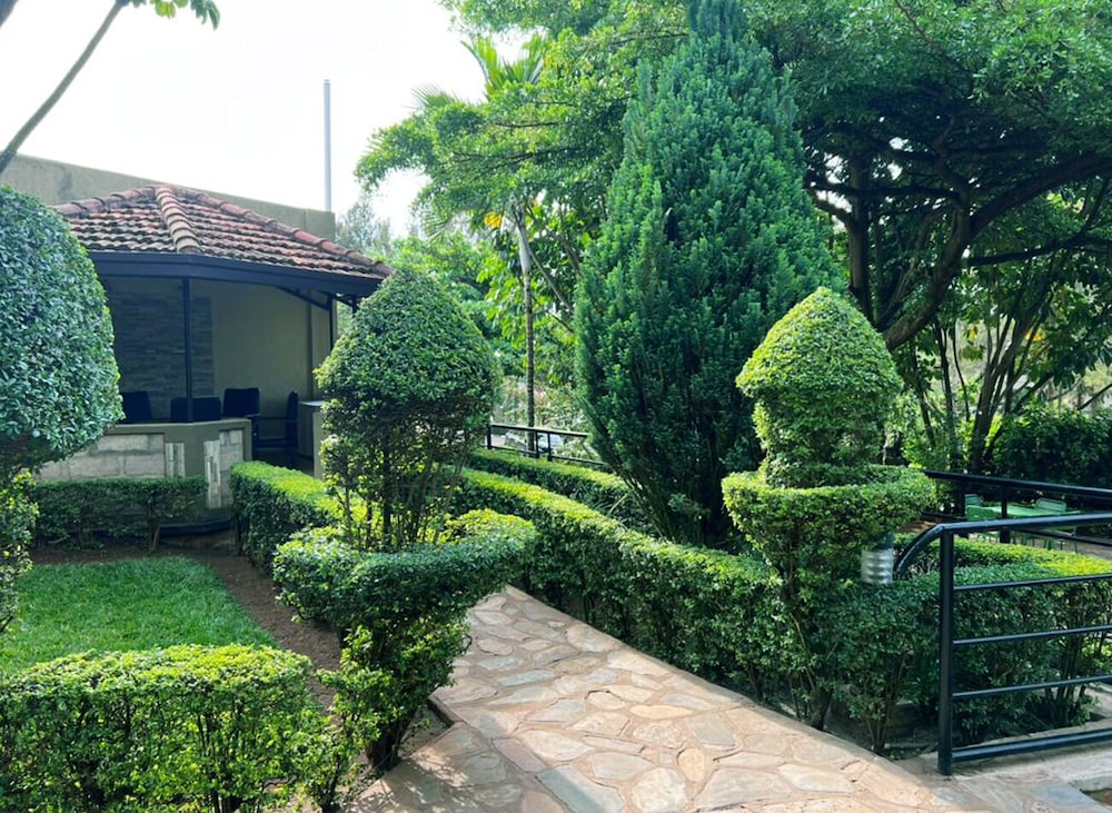 Nobleza Hotel 45/50