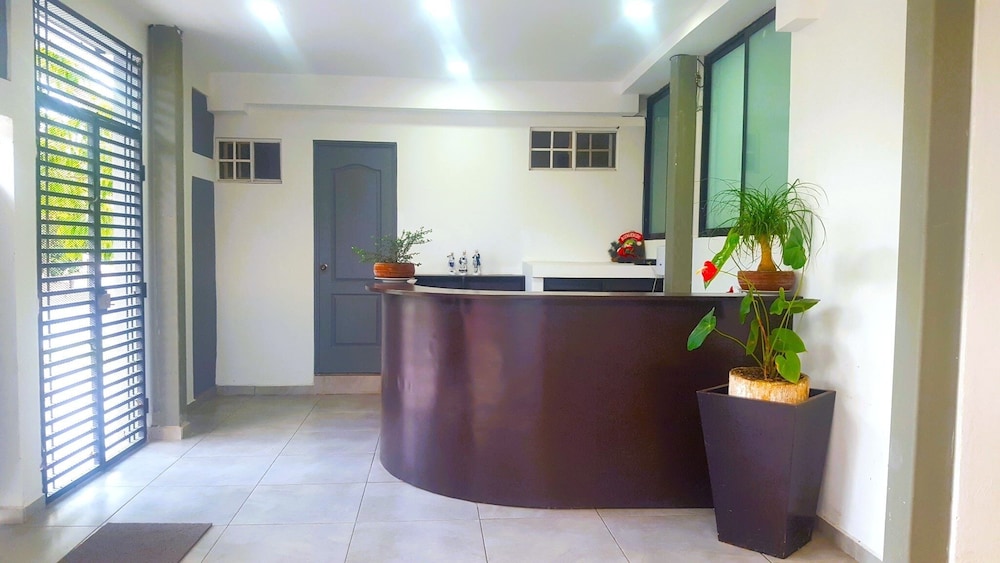 Hotel Tazumal House 9/82