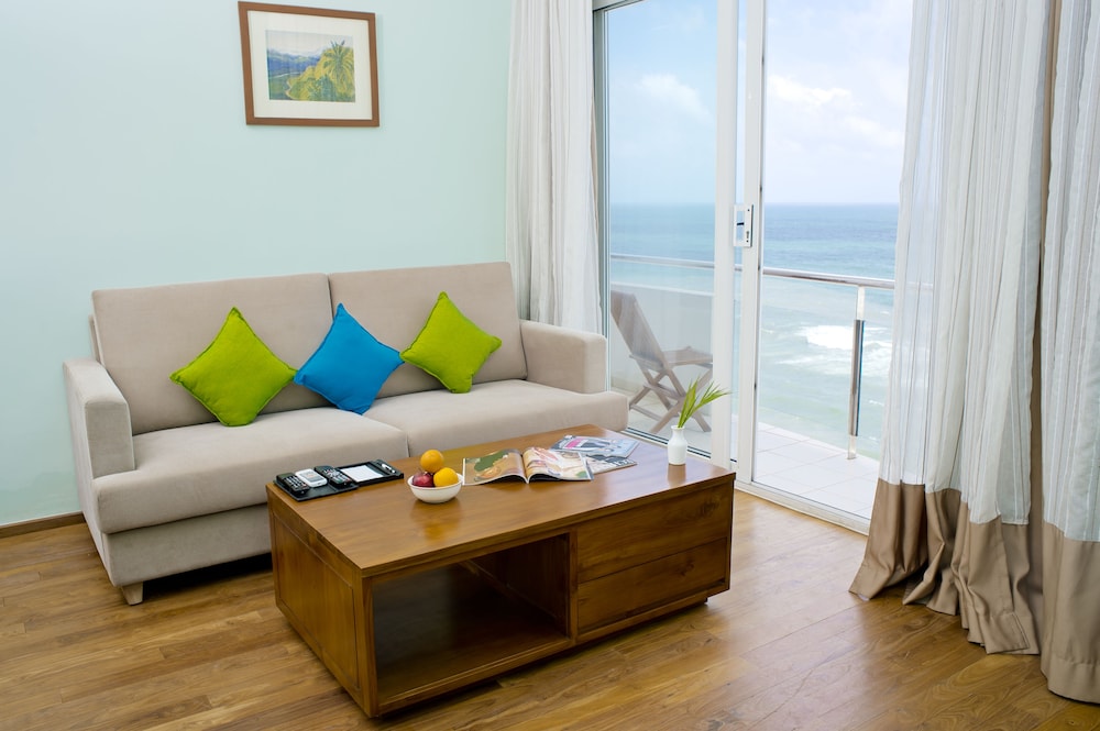 Ocean Edge Suites 28/49