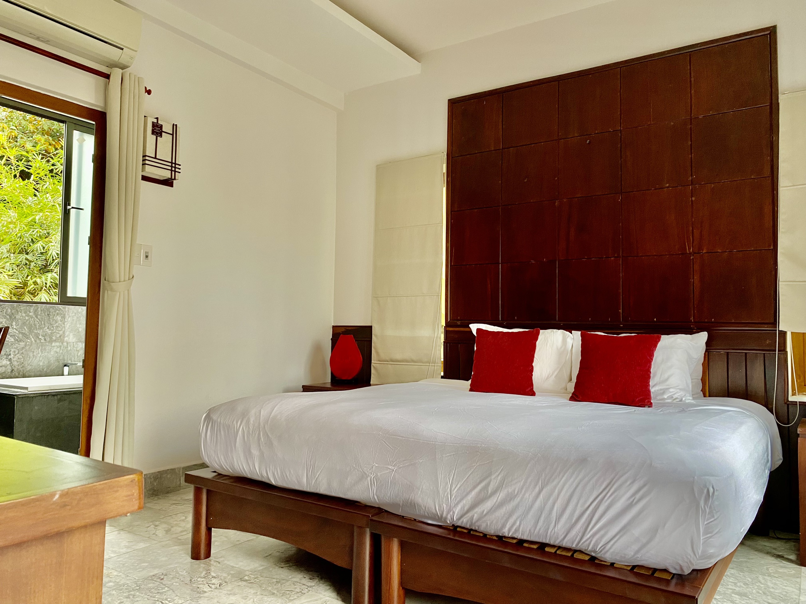 Suite with Balcony 1 Person