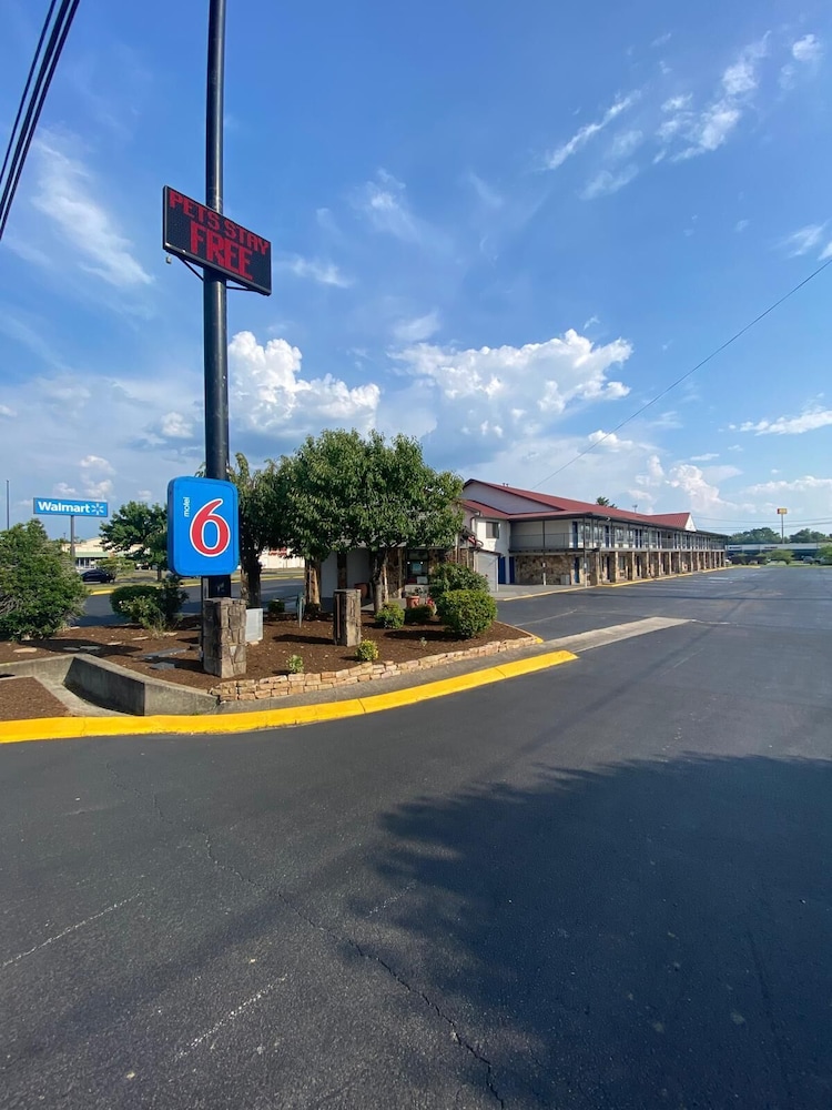 Motel6 Manchester, TN 20/31
