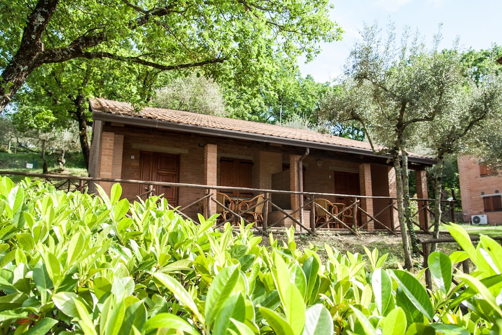 Camping Villaggio Cerquestra 1/50