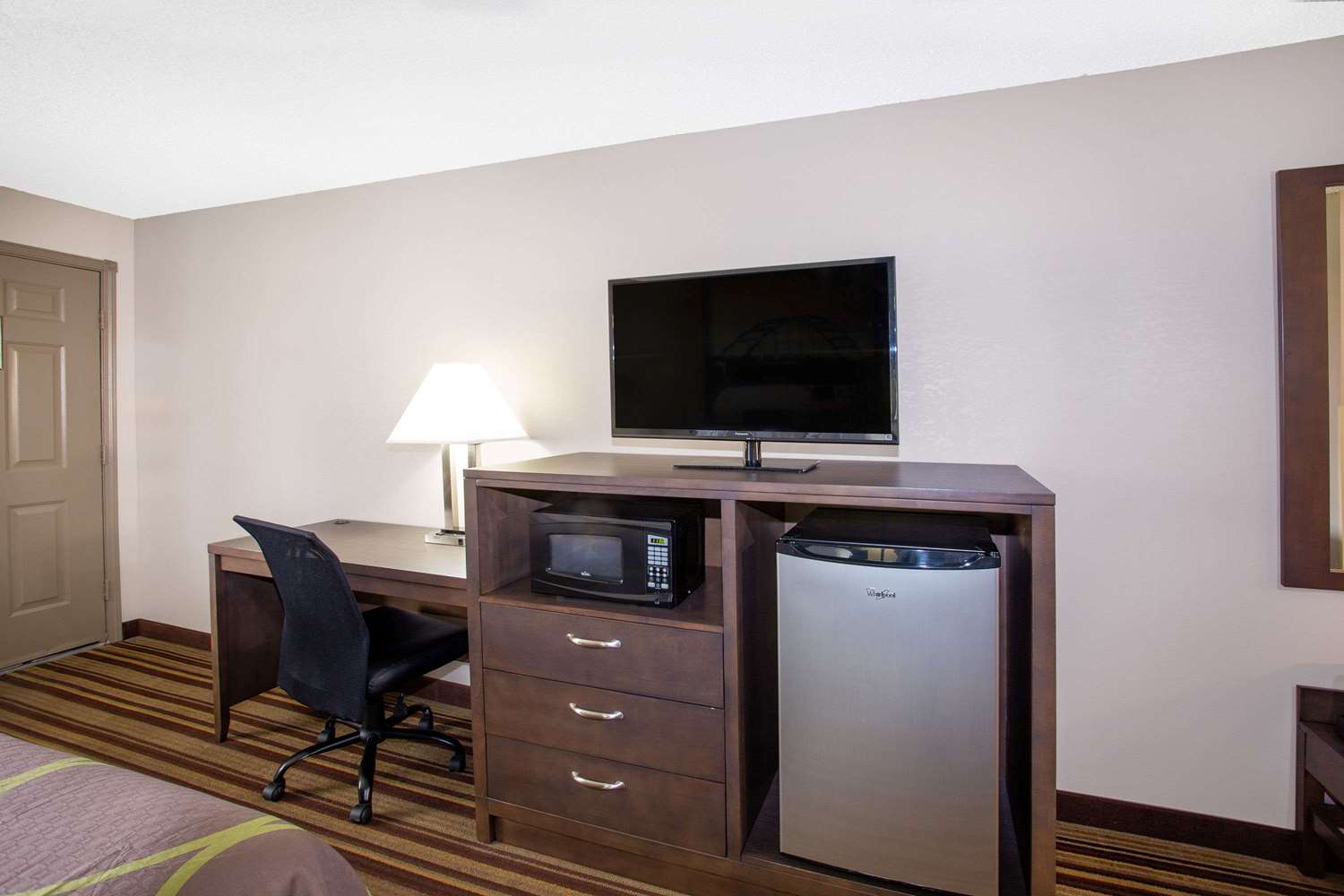 Super 8 by Wyndham Springdale AR 23/30