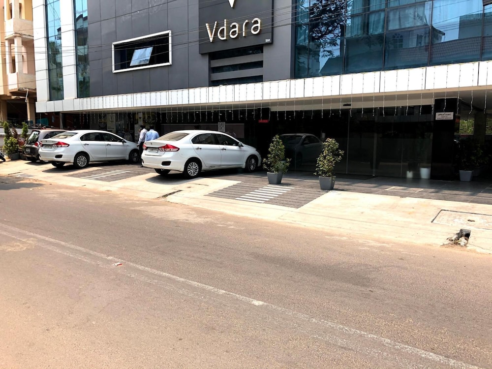 Vybrant Hotels 30/32