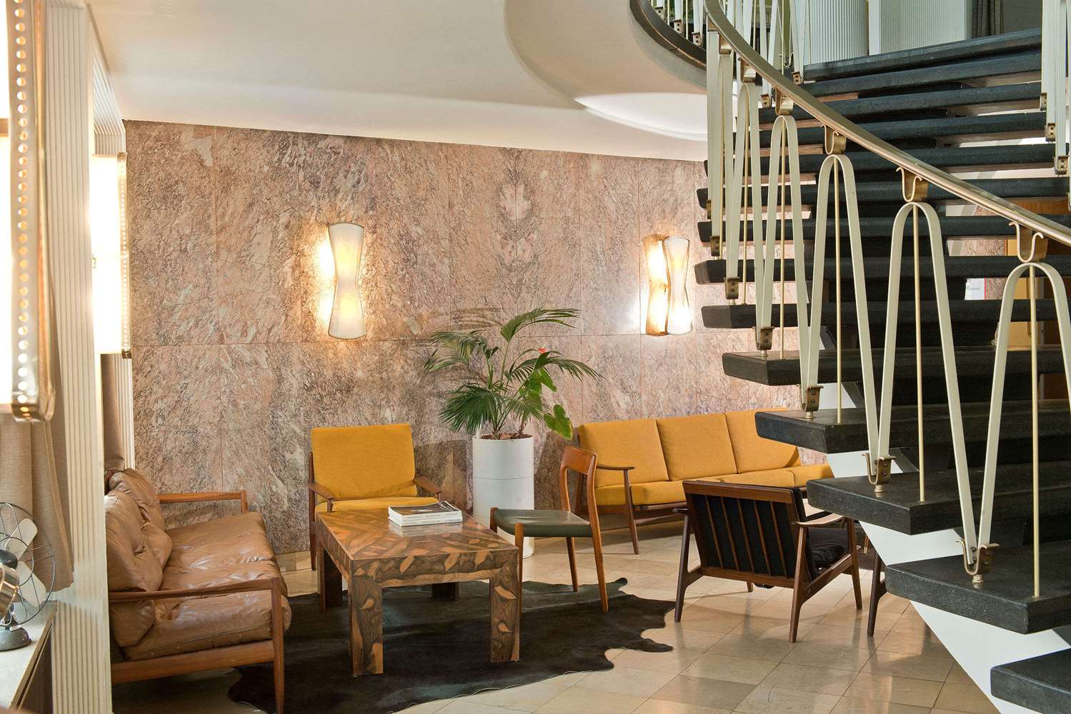 Hessenland Hotel by Stay Awesome 9/11