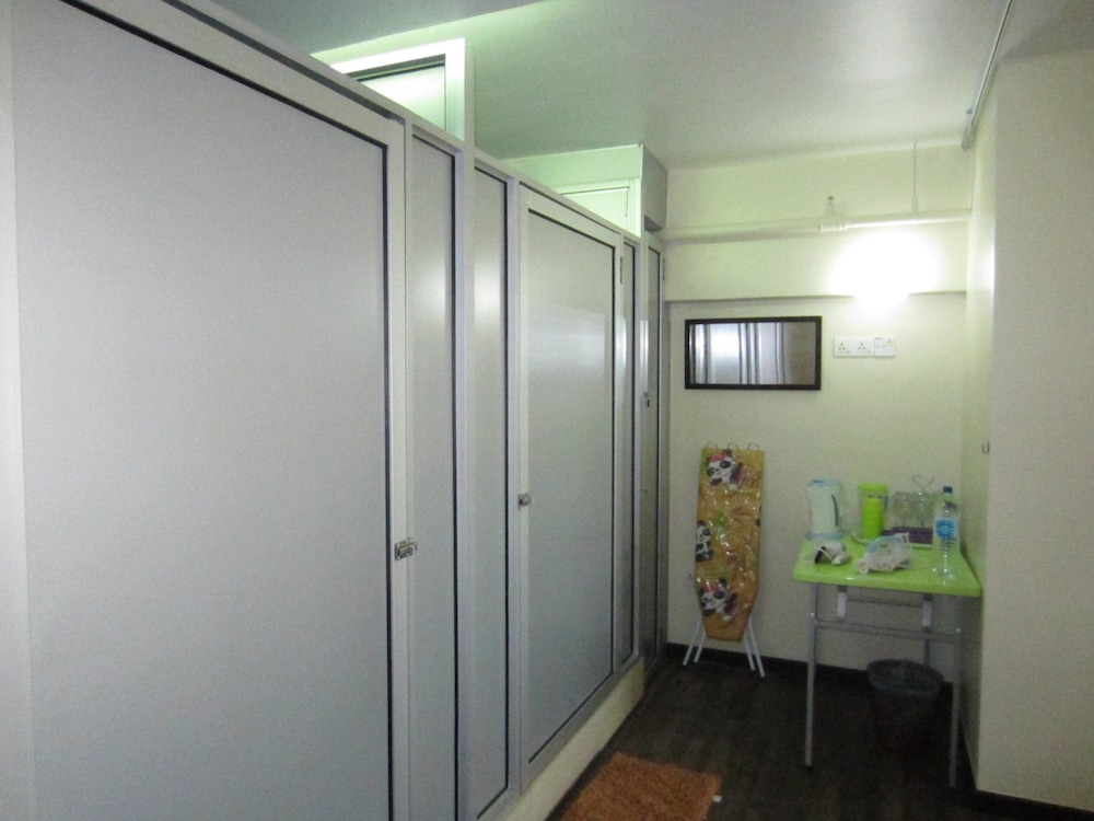 The Ceo Executive Office Suites 23/47