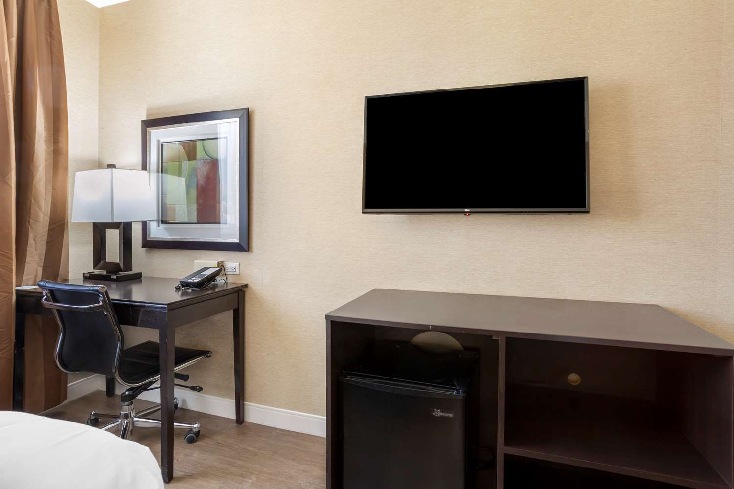 Best Western Plus Plaza Hotel Long Island City 20/22