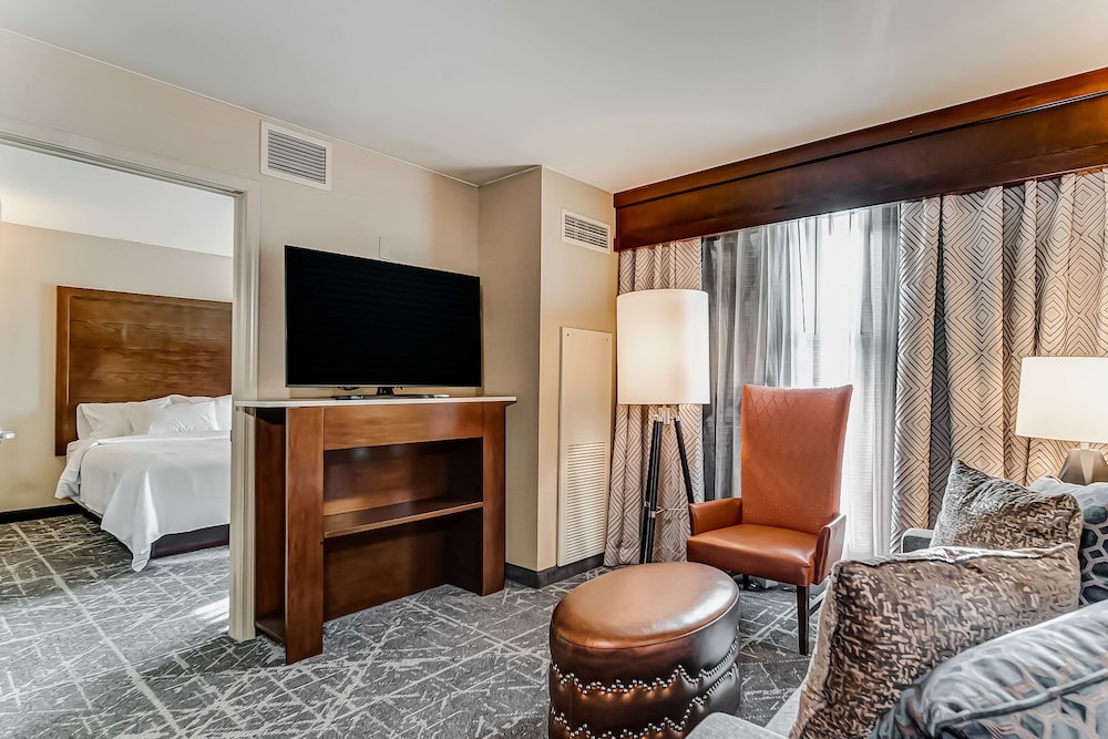 Embassy Suites Atlanta Kennesaw Town Center 39/61