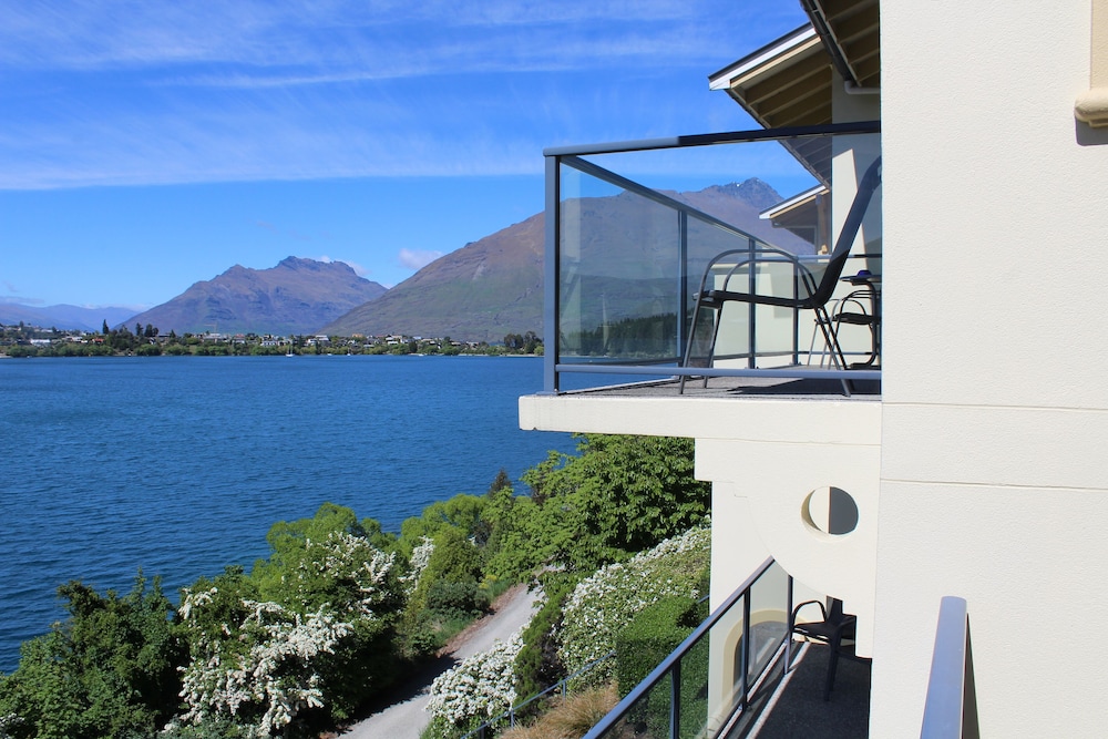 Villa del Lago 41/50