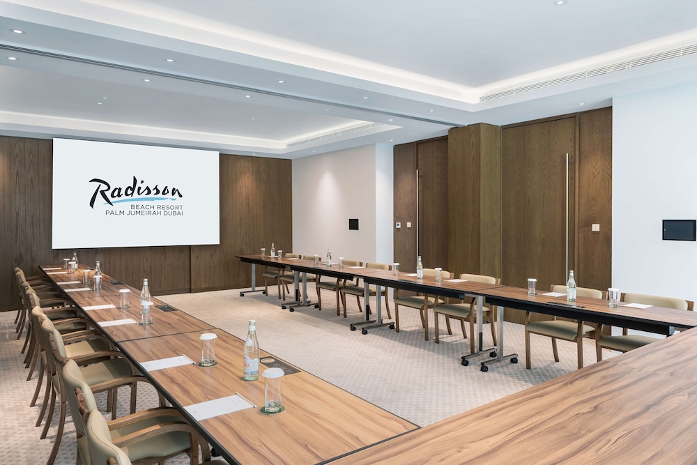 Radisson Beach Resort Palm Jumeirah 33/49