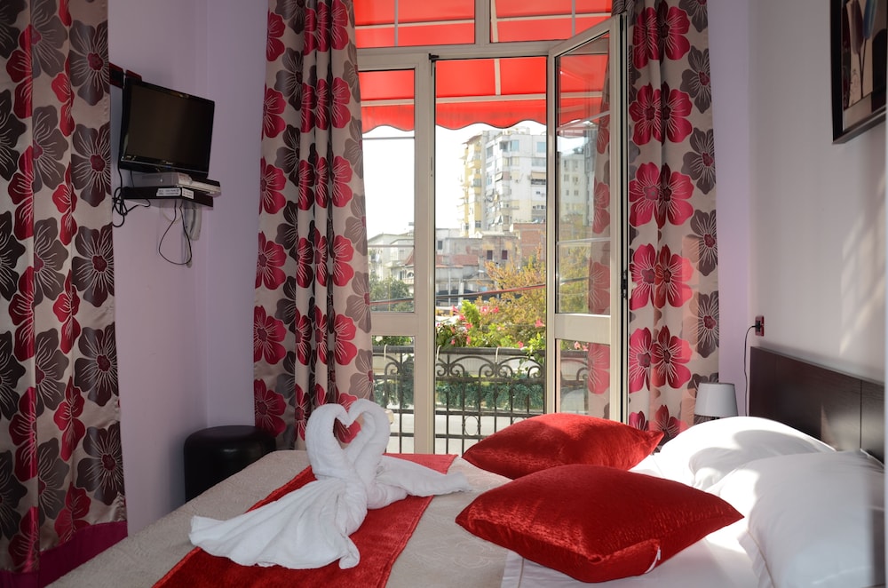 Jolly Hotel 36/47