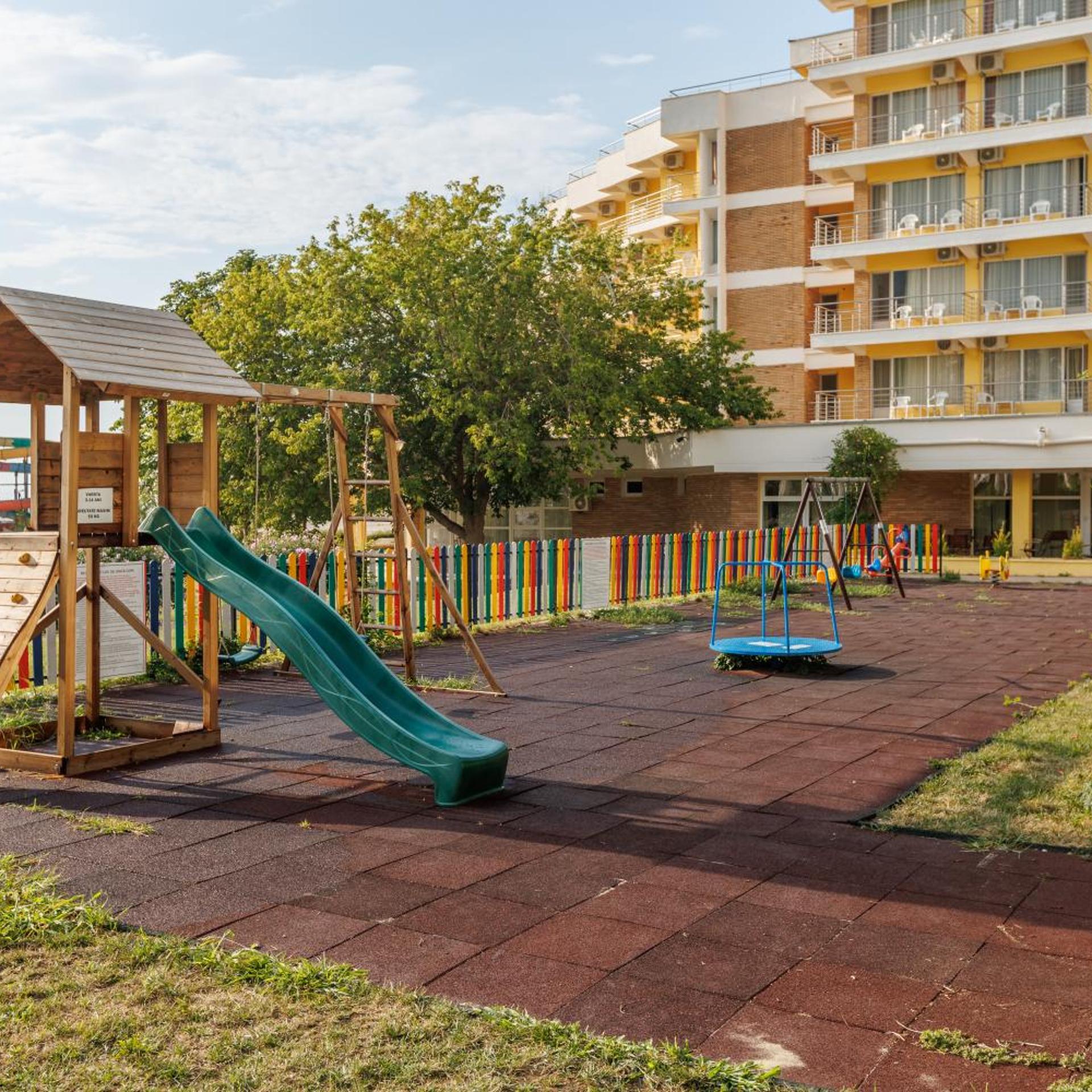 Amiral Hotel 45/55