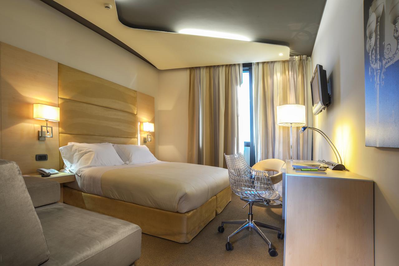 Smart, Double Bed