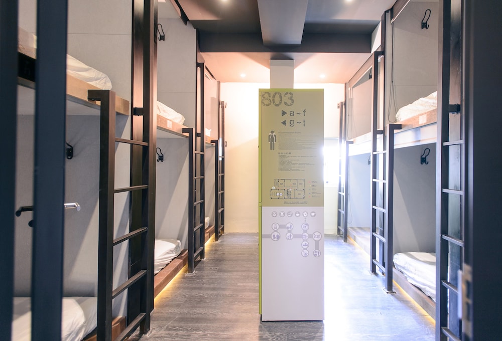 Kiwi Express Hotel-Taichung Station Branch Ii 4/60