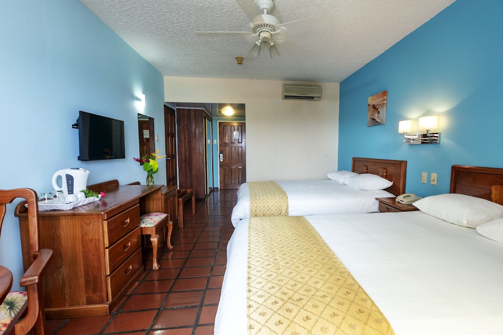 Grafton Beach Resort 8/27