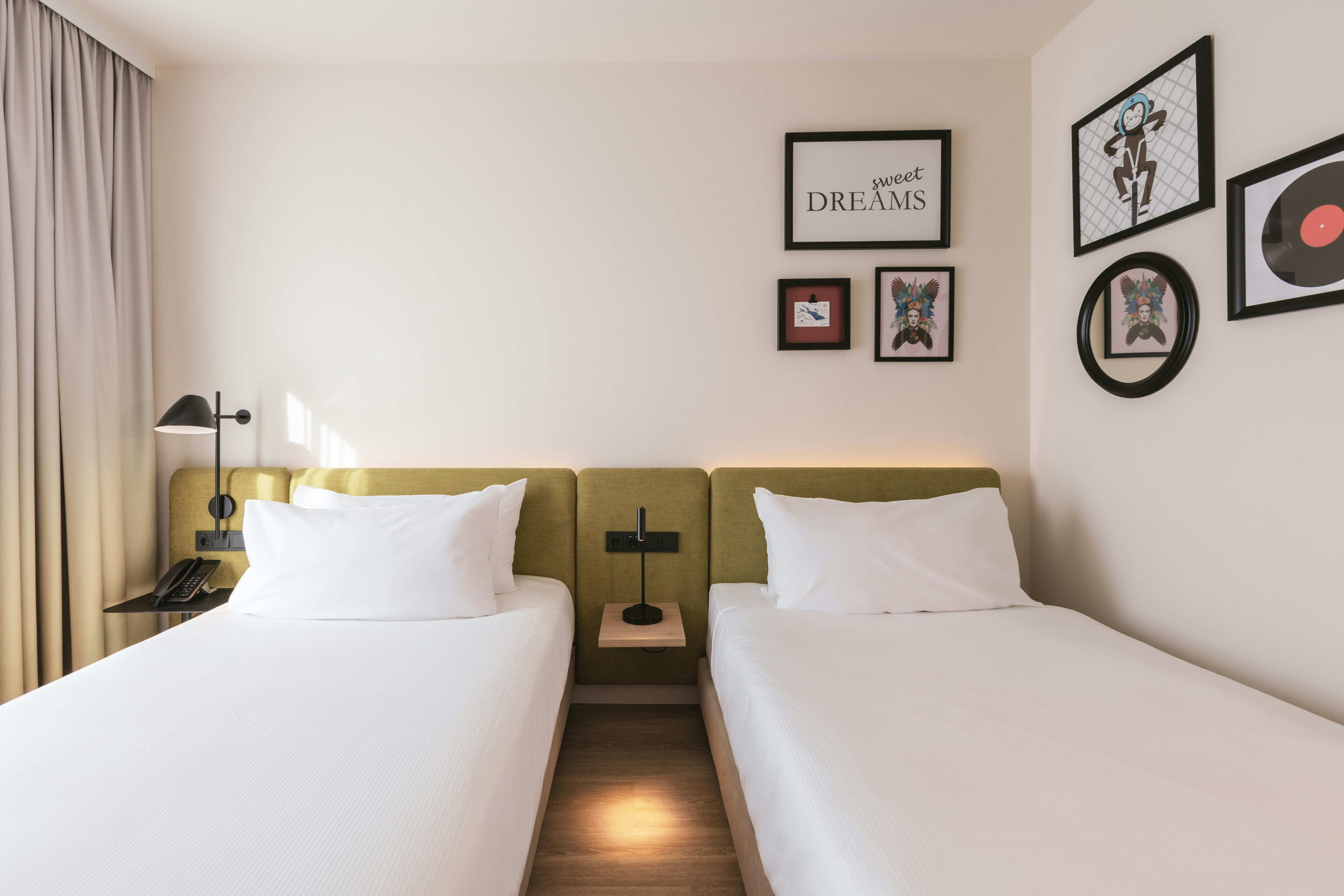 Room, Twin Beds