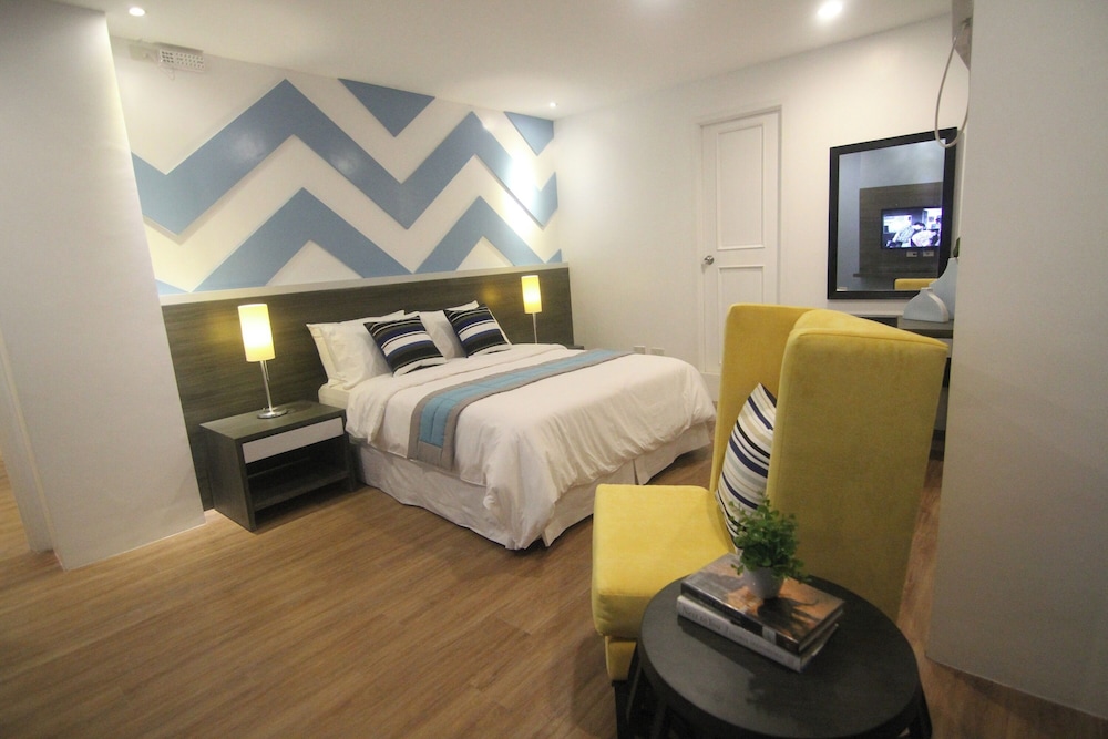 Bryan Condominium Suites 49/66