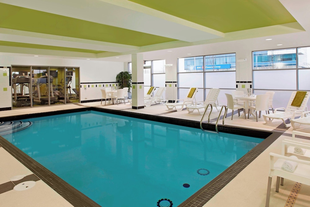 Fairfield Inn And Suites Toronto Mississauga 15/28