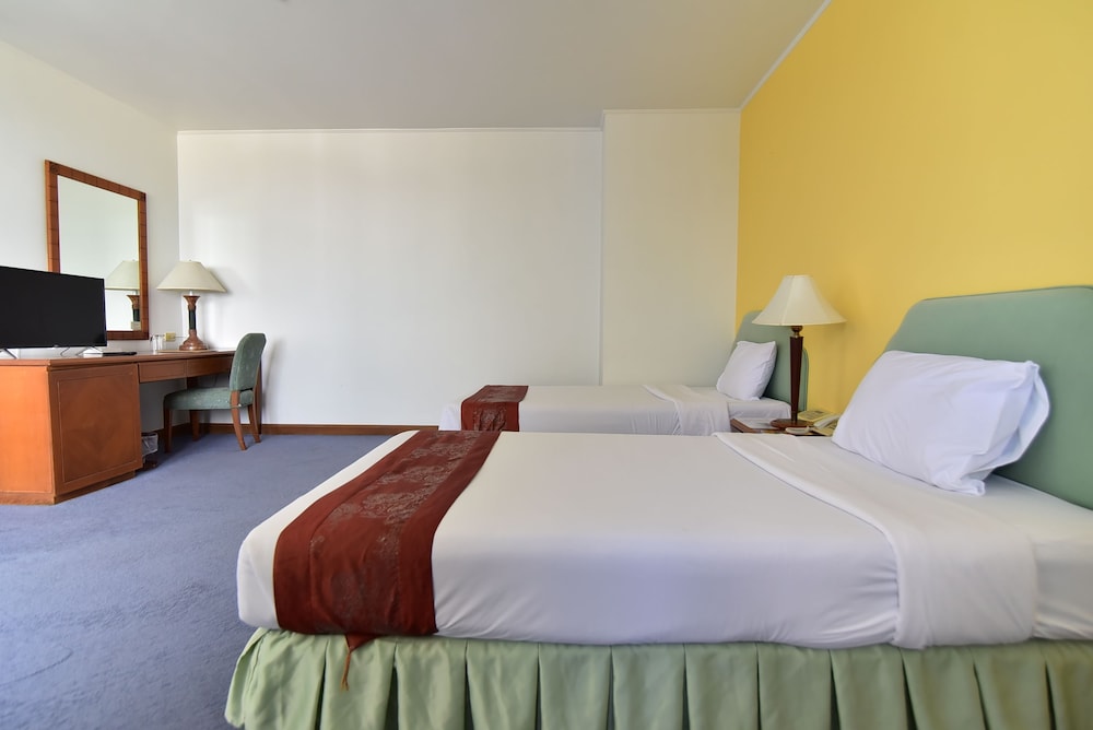 Thumrin Thana Hotel 33/71
