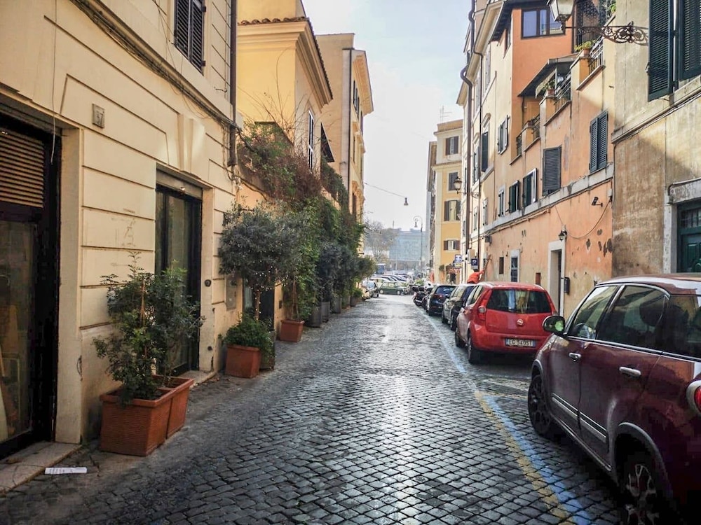 Romaresidence Trastevere Guesthouse 40/50