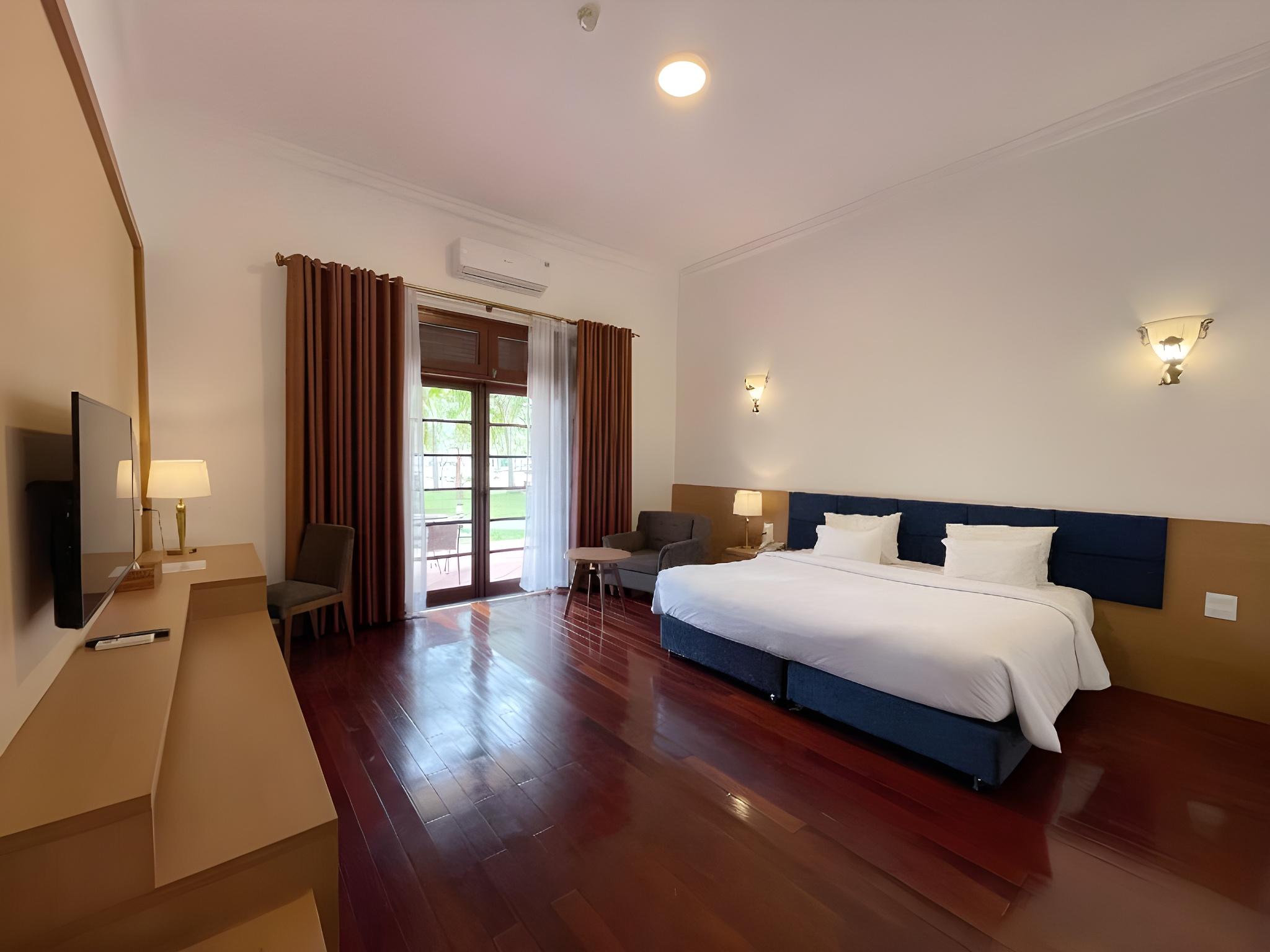 Premium, Beach Front