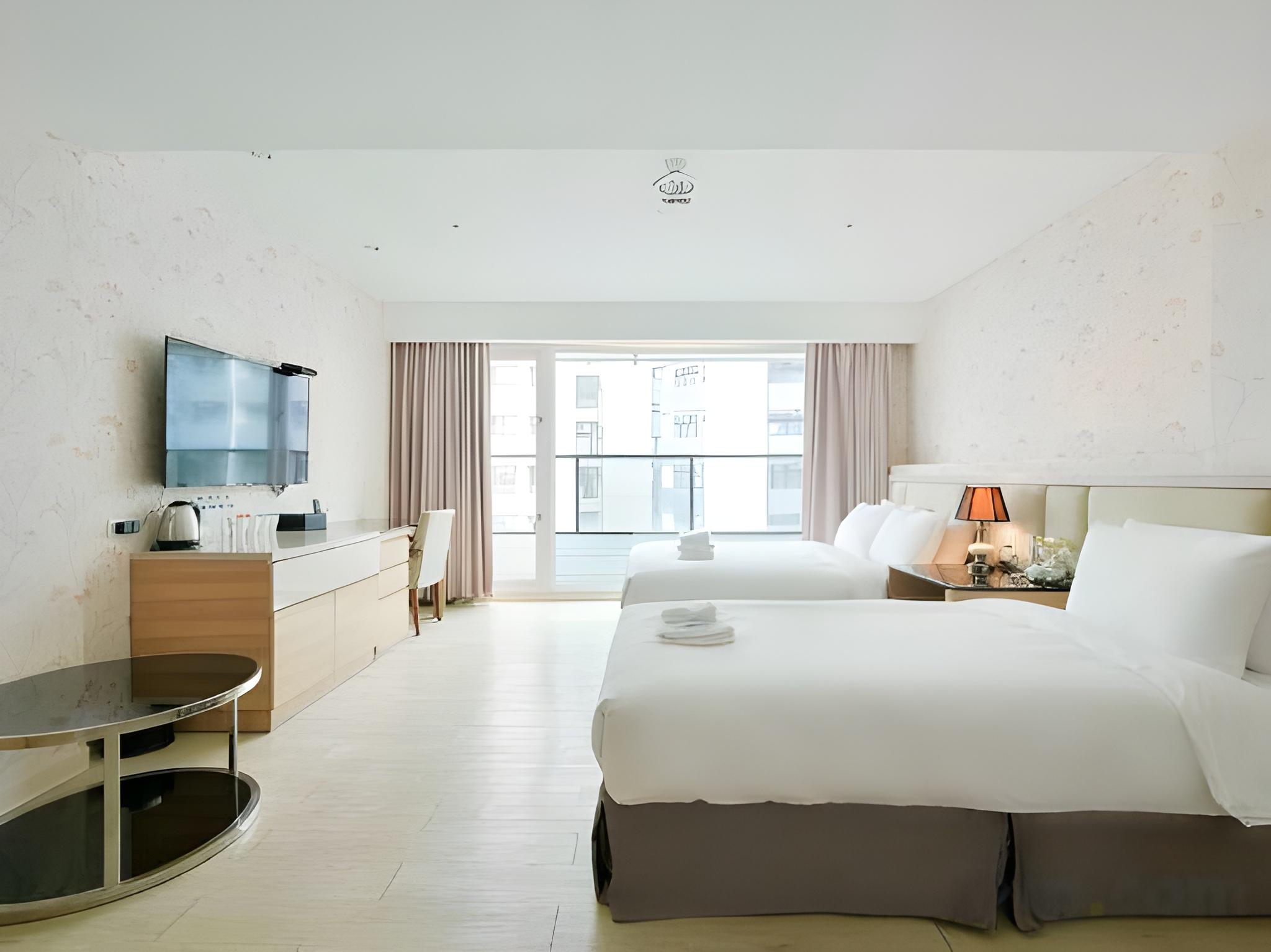 Superior, Quadruple, 2 Queen Beds