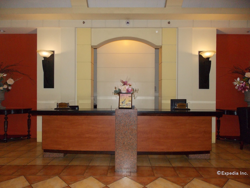Planta Centro Bacolod Hotel Residences 1/46