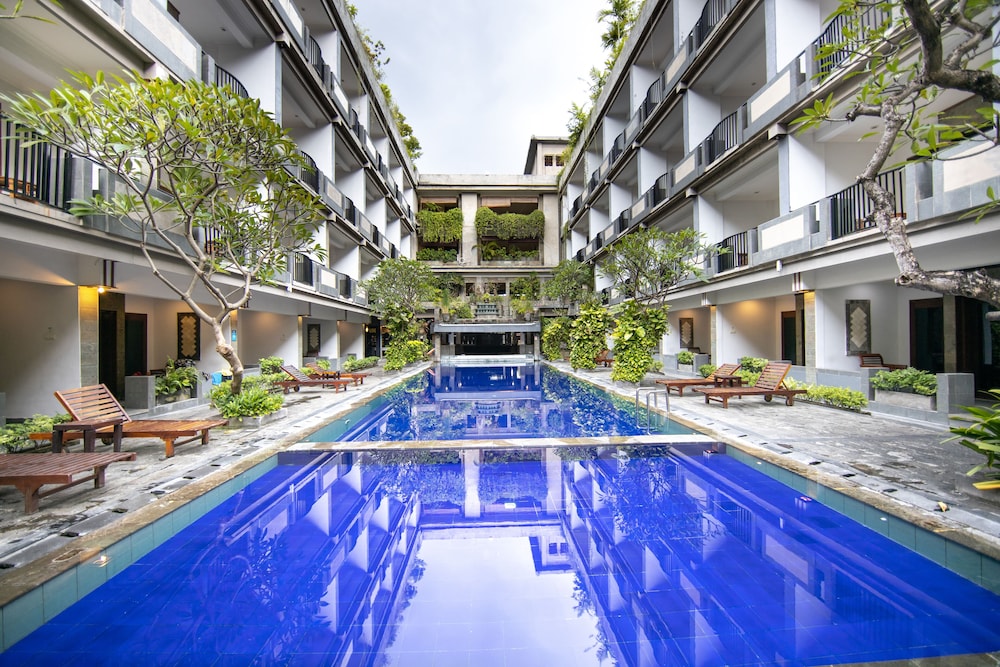 Champlung Mas Hotel 60/67