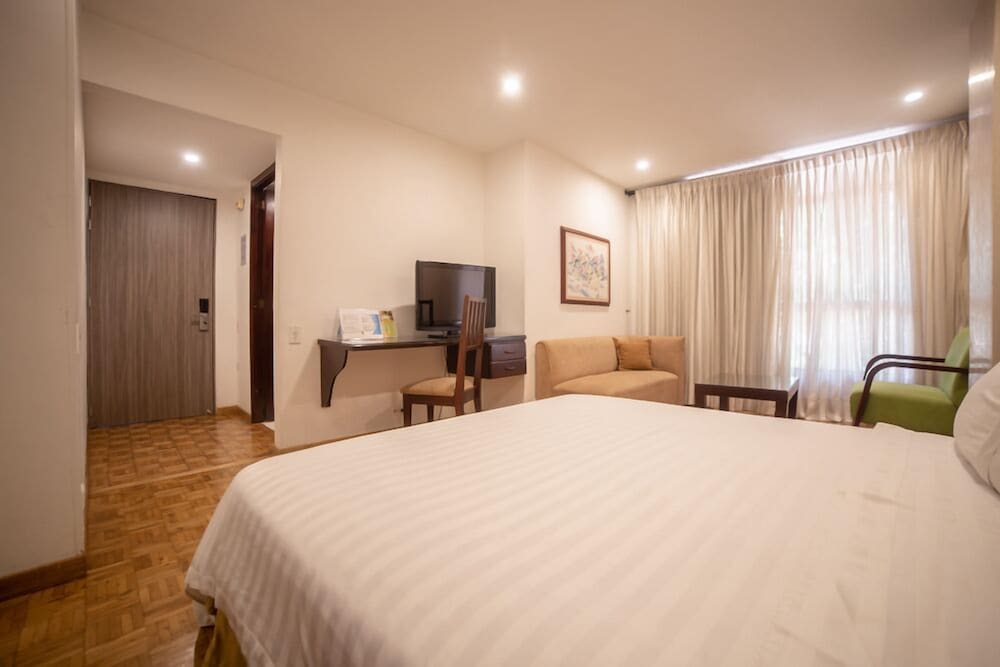 Aparta Suites Torre Poblado 7/40