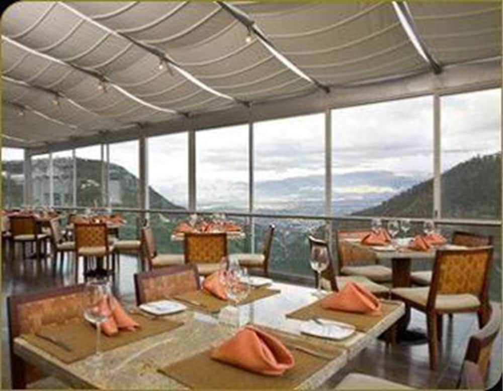 Stubel Suites and Cafe 52/69