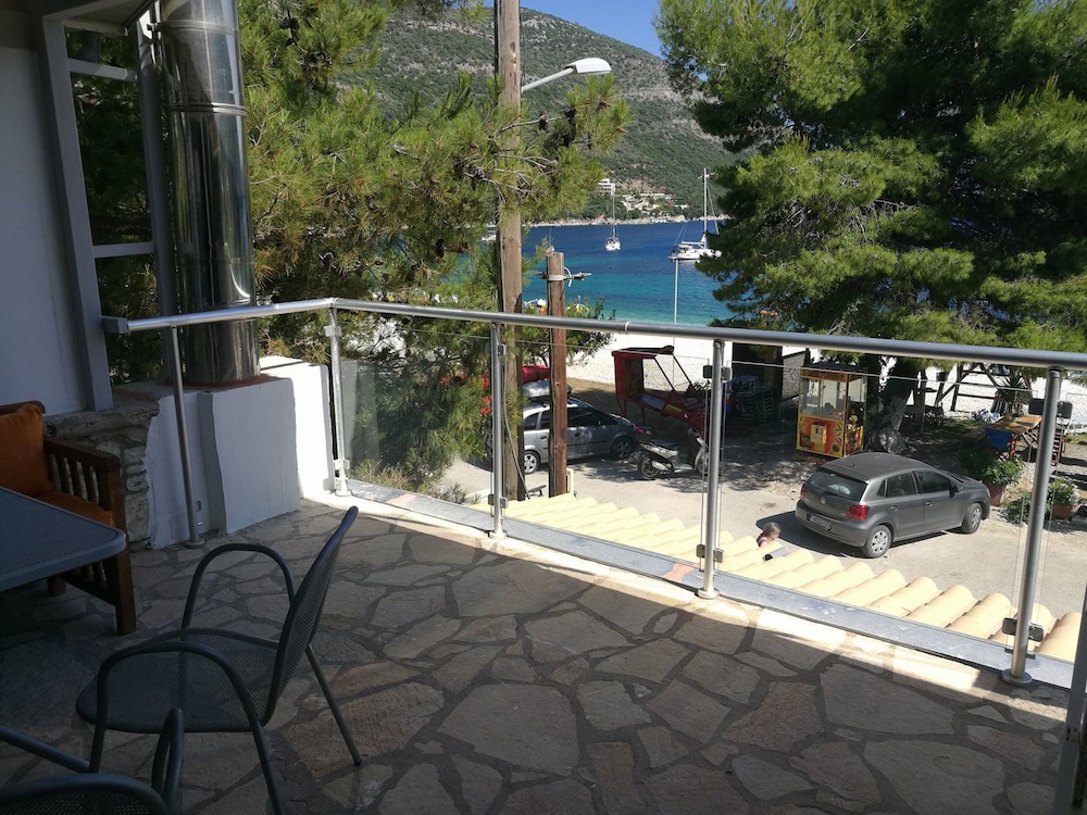 Rouda Bay Beach Hotel 41/50