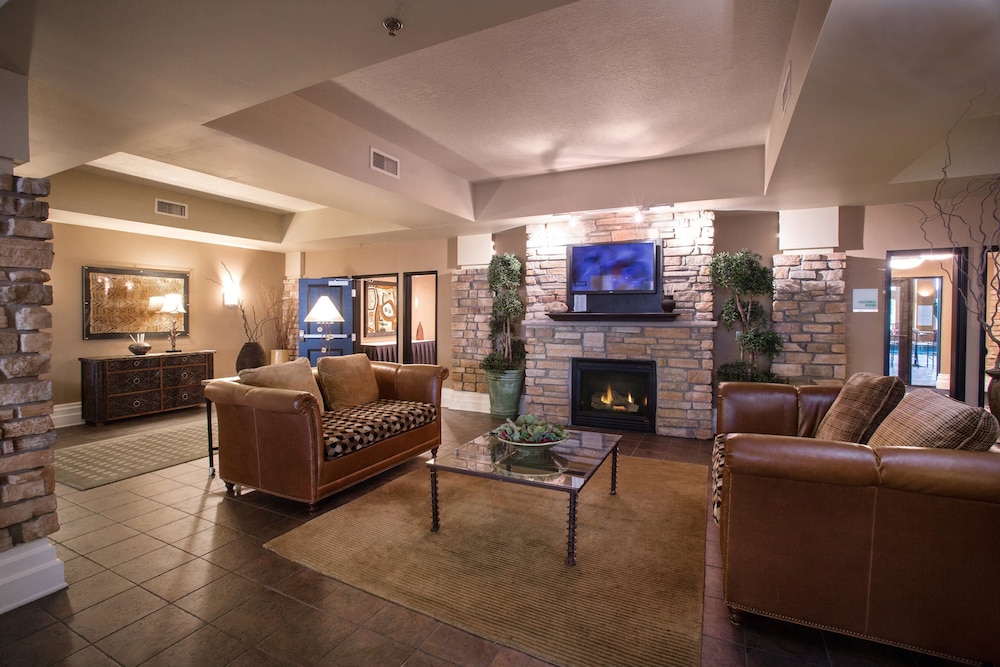 Holiday Inn Hotel Suites St Paul Ne Lake Elmo 40/80