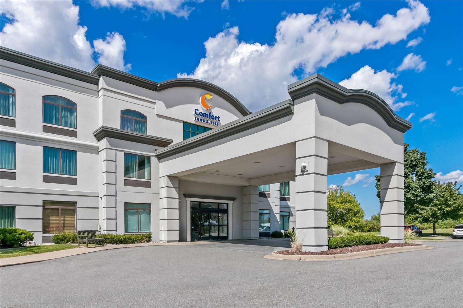 Comfort Inn & Suites Grand Blanc/Flint 23/25