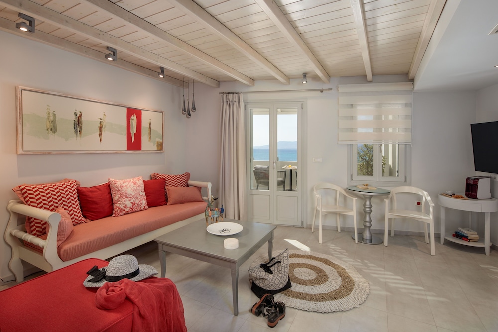 Iria Beach art hotel 52/69
