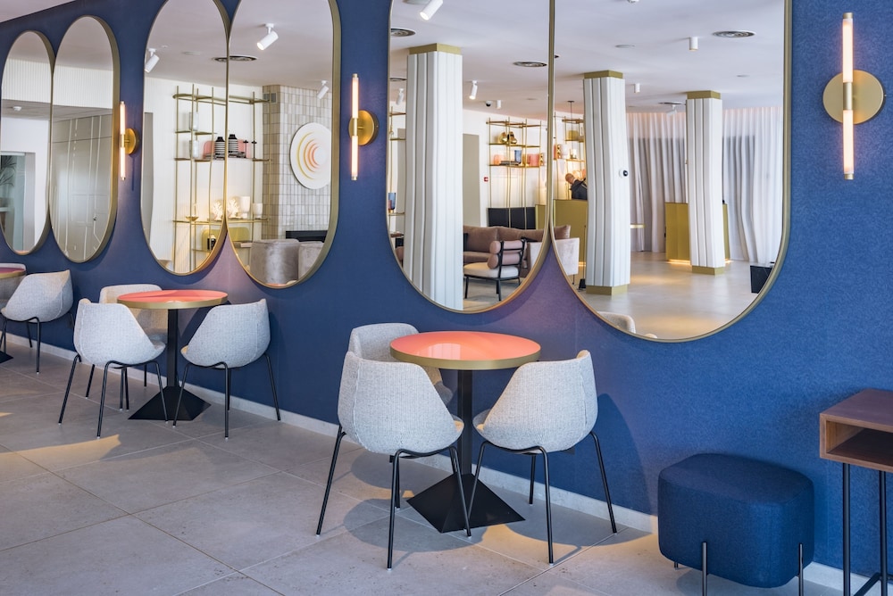 restaurant-cafeteria