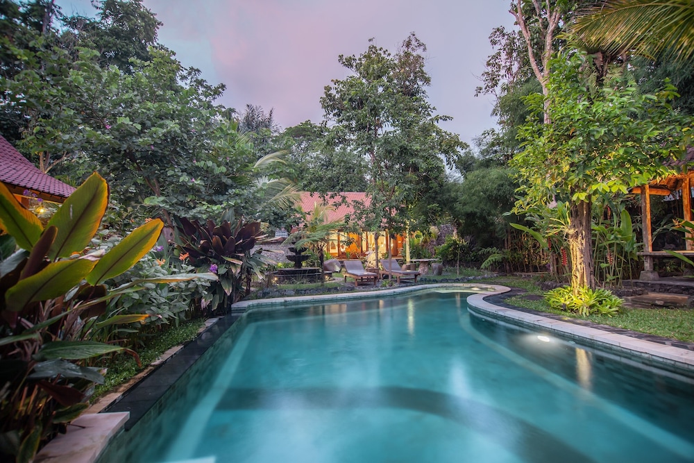 Jero Sebali Villa 38/48