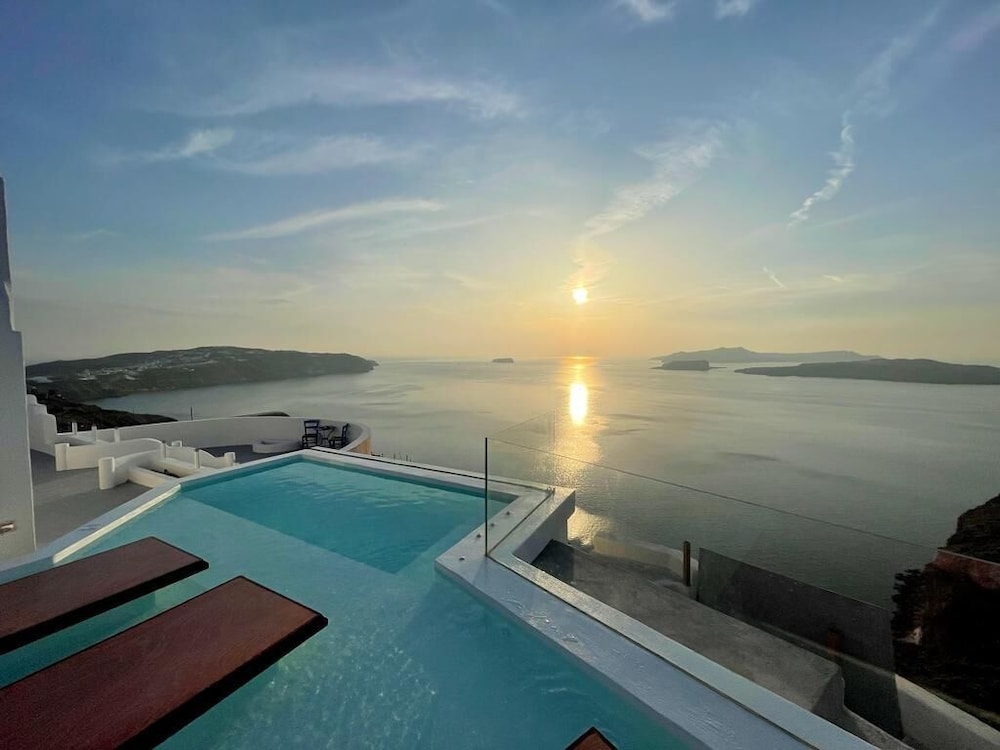 CALDERA VIEW RESORT ADULTS ONLY 48/50