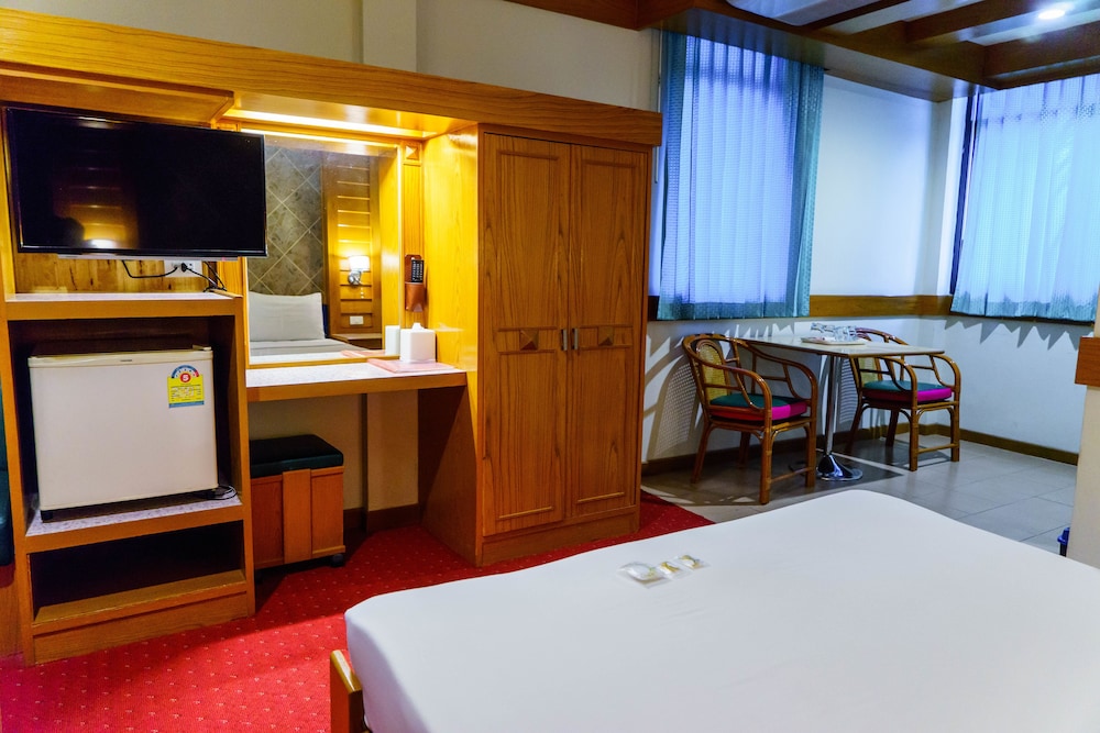 Siri Hotel 32/70