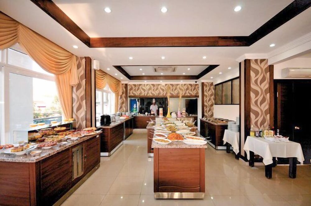 Epic Hotel 20/21