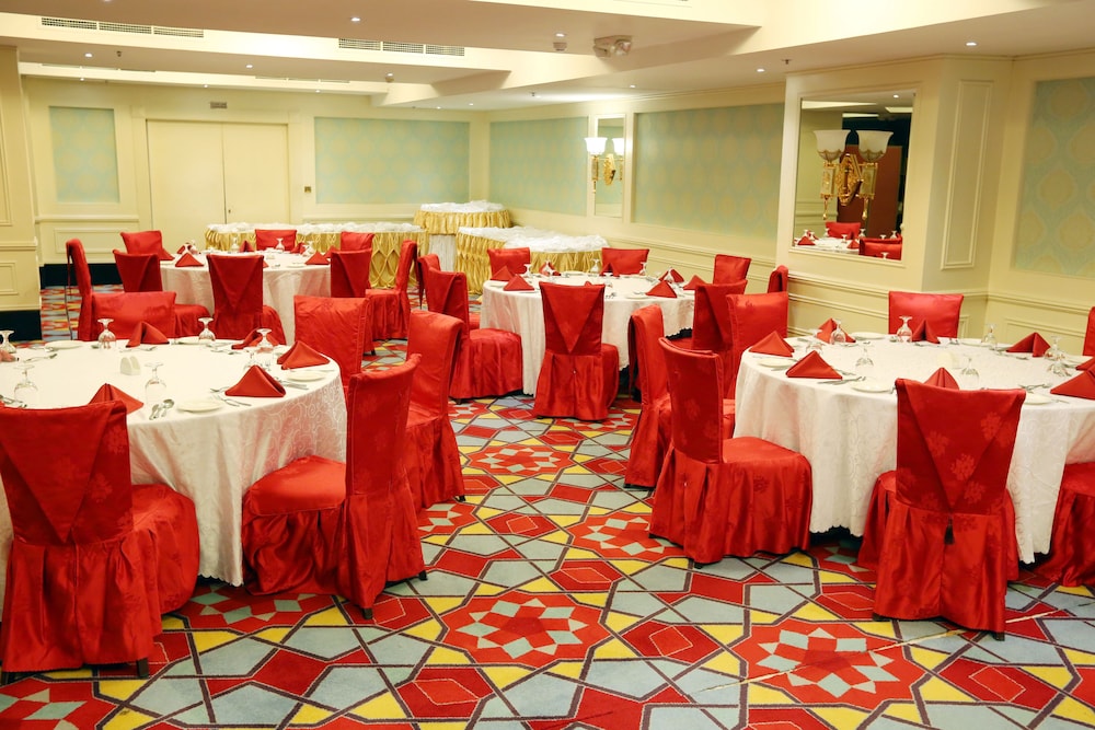 Corp Executive Hotel Doha Suites 43/50