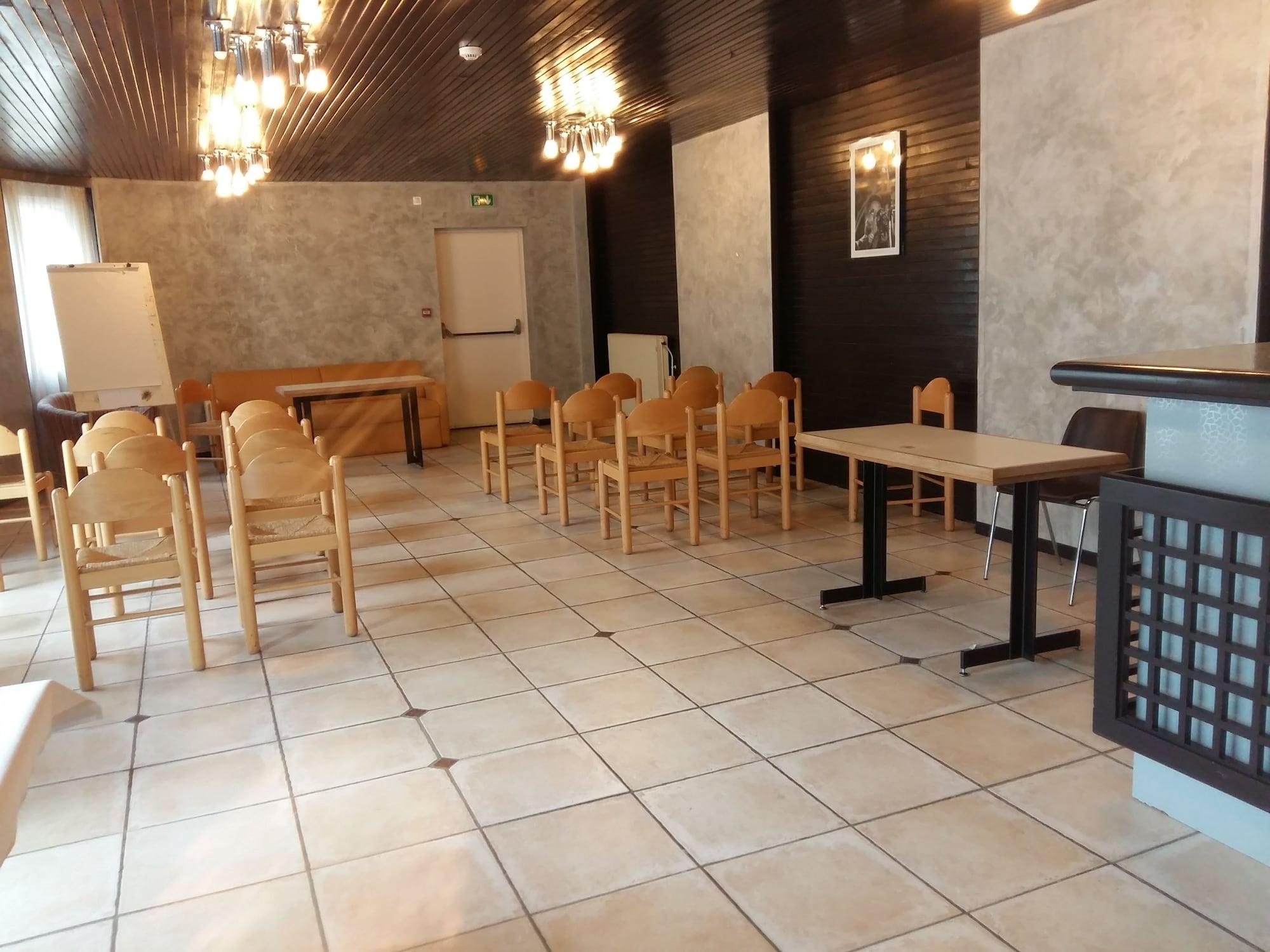 Hotel Les Pages 28/50